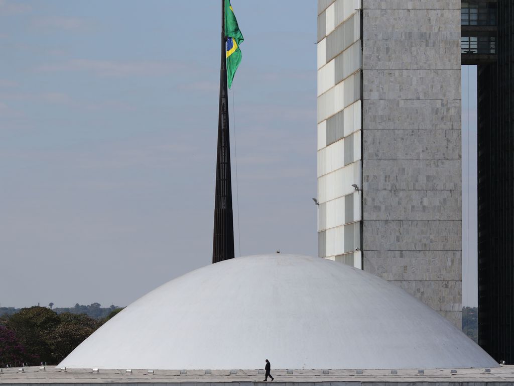 Congresso prorroga MP que amplia margem do crédito consignado