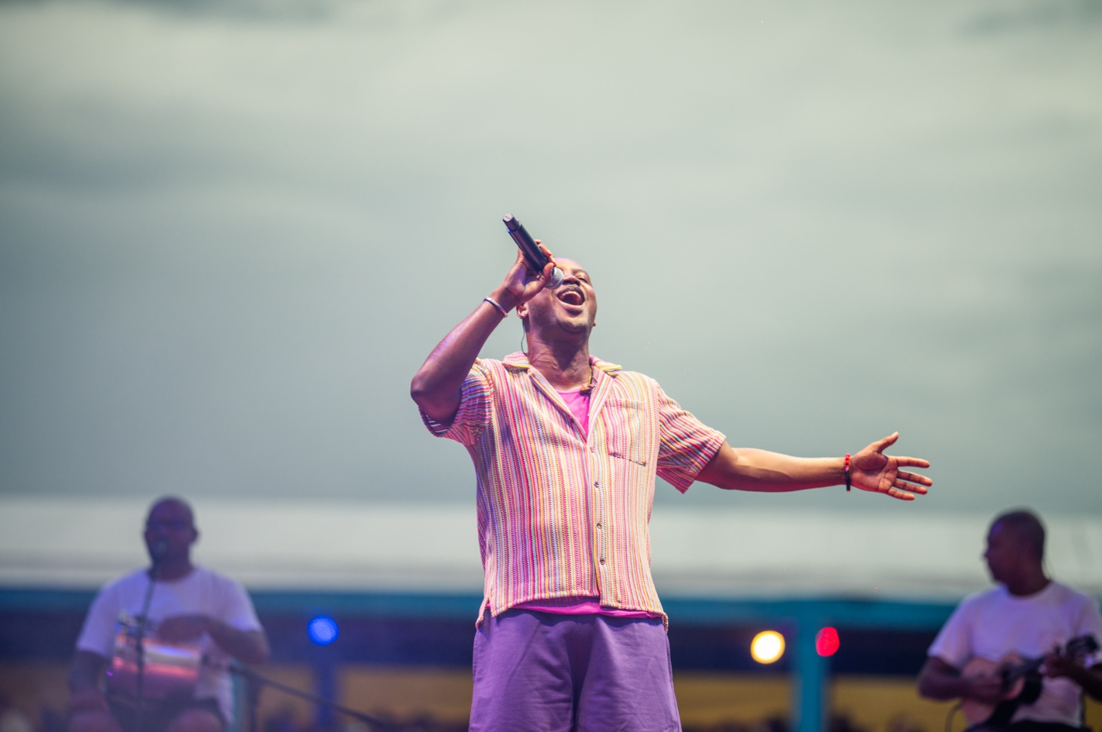 Tardezinha: Thiaguinho traz o melhor do pagode a Brasília neste sábado (22)